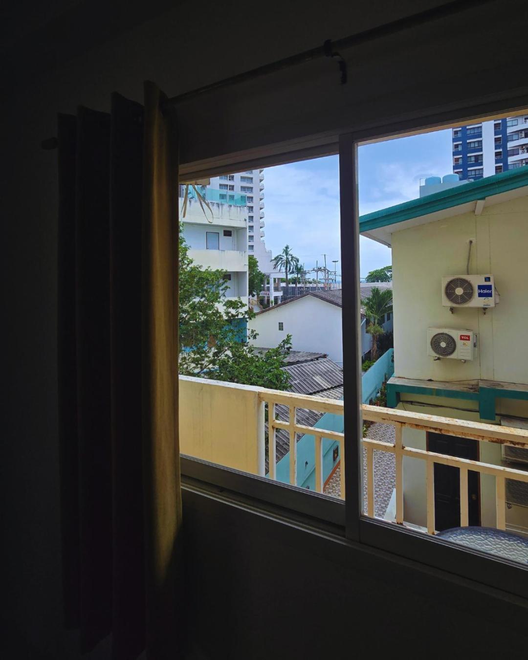 Hotel Jardin Pattaya Exterior foto